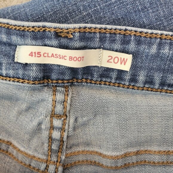 Levis 415 Womens Jeans 20W Plus Classic Boot Cut Medium Blue Denim Comfy BOO21E - Picture 8 of 10